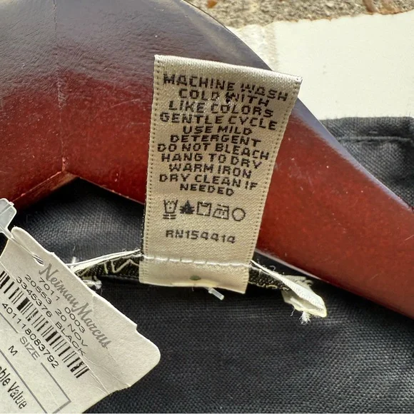 Neiman Marcus Black Linen Blouse - Picture 3 of 5